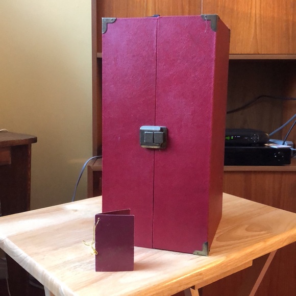 Rebecca vintage porcelain doll by Elby - Picture 2 of 8